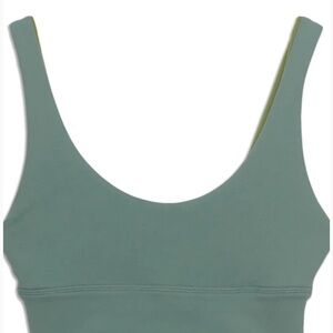 Lulu Reversible Align Sports Bra in Tidewater Teal/Foliage Green Size 6